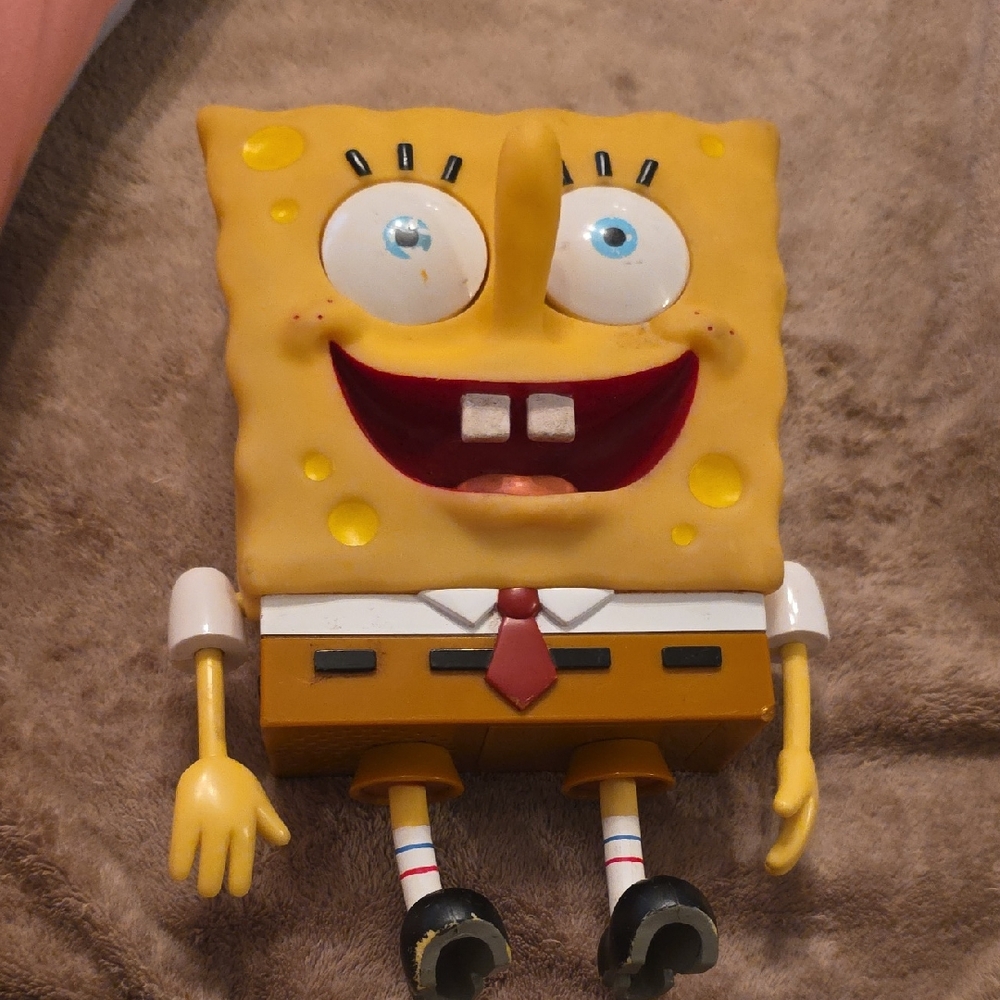 Nickelodeon SpongeBob SquarePants Eye-Poppin' Talking Squeeze Me